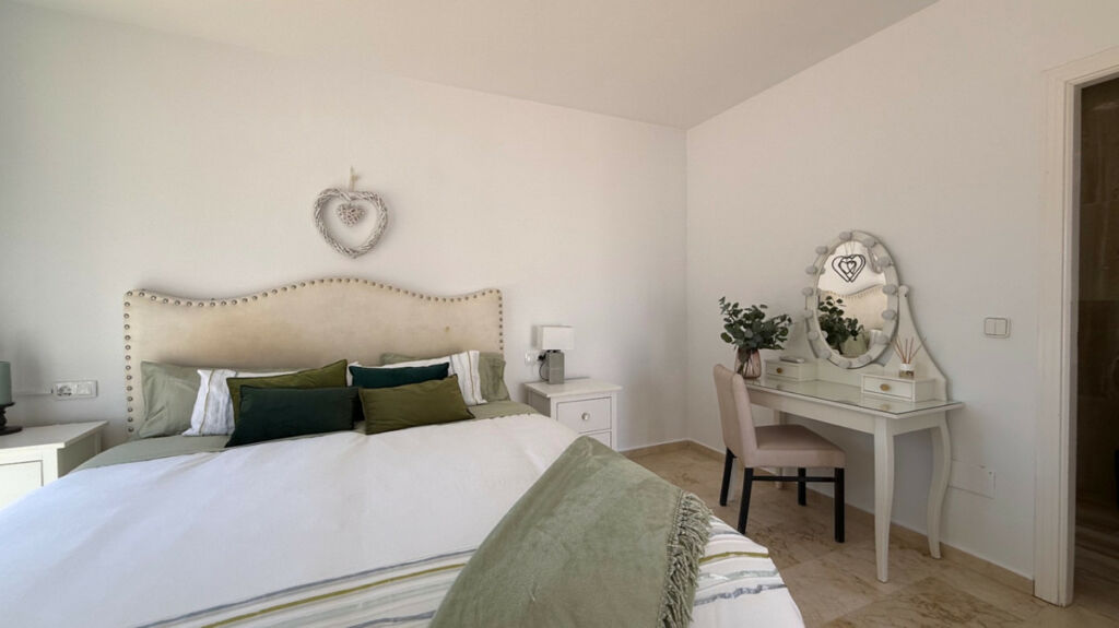 Detached Villa Las Ramblas Golf Alicante - image 25