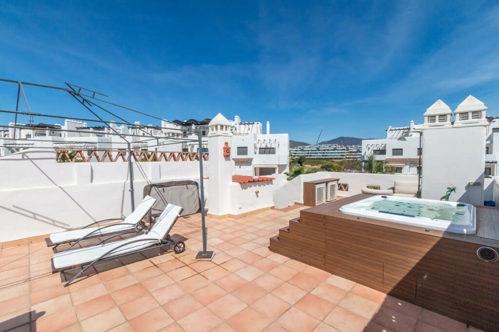Townhouse Selwo Málaga - image 25
