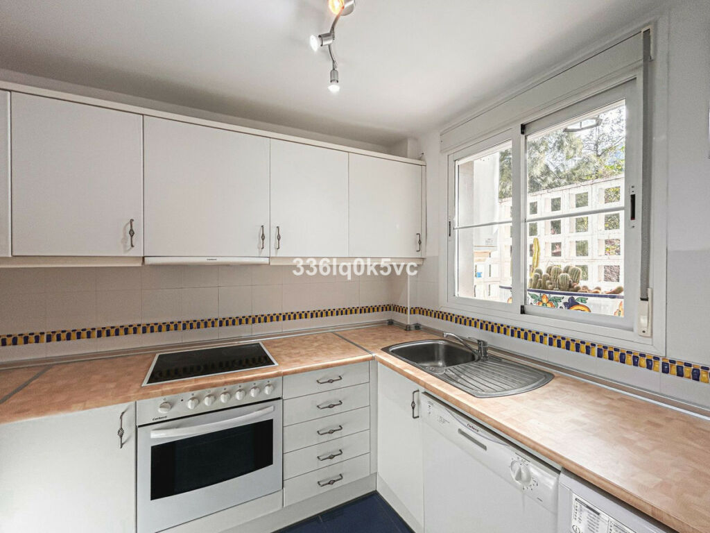 Top Floor Apartment Benahavís Málaga - image 25