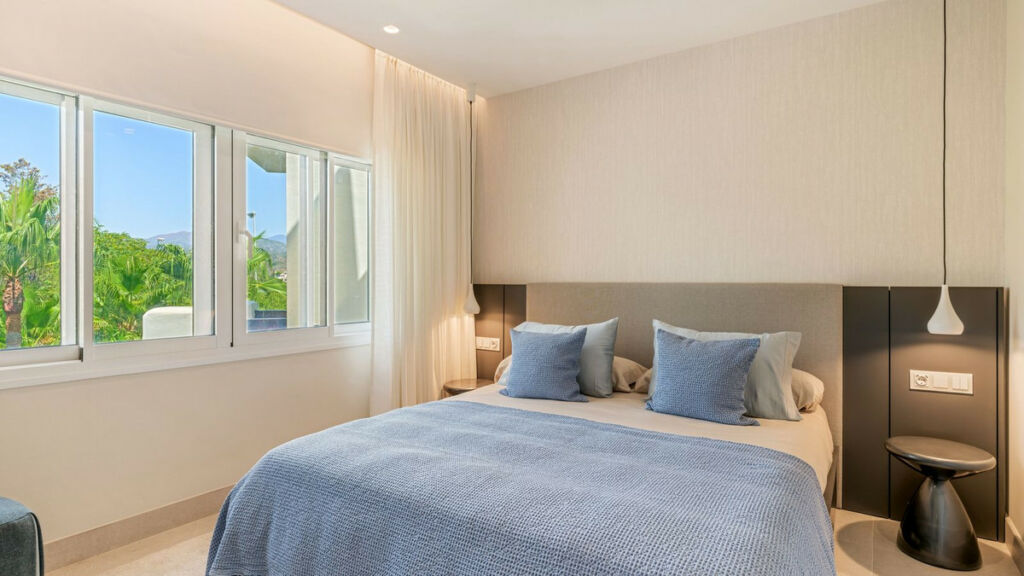 Penthouse New Golden Mile Málaga - image 25