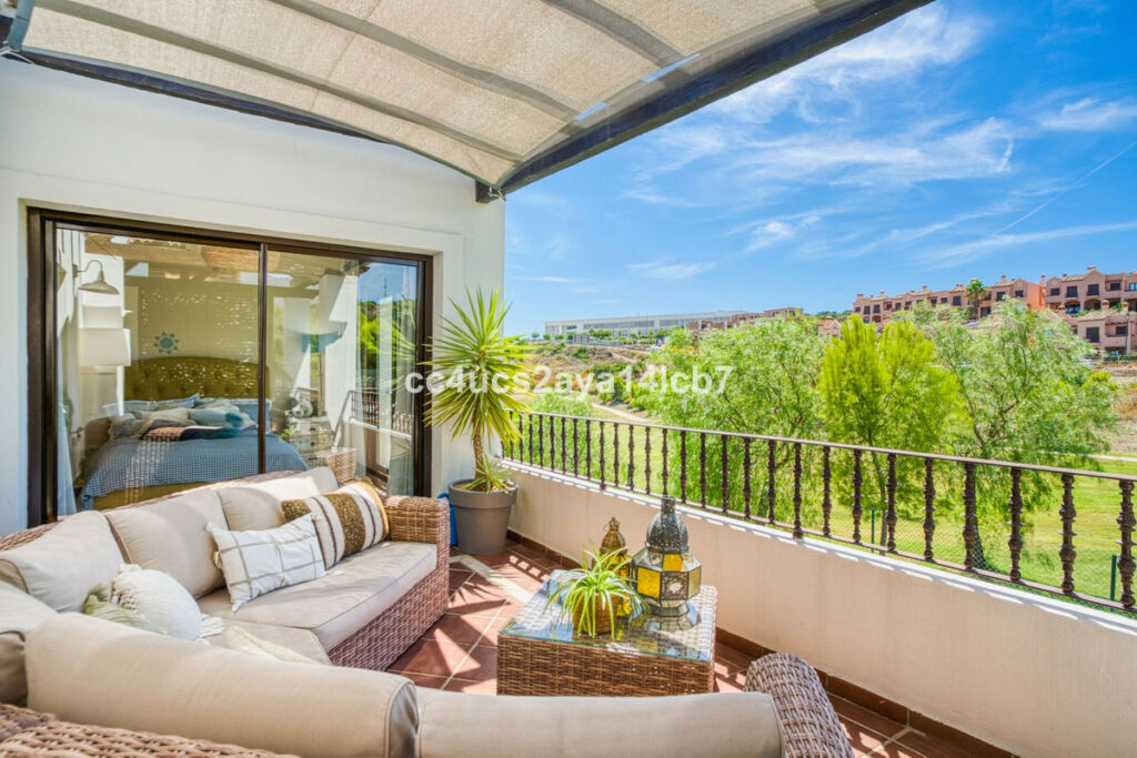 Detached Villa Estepona Málaga - image 25