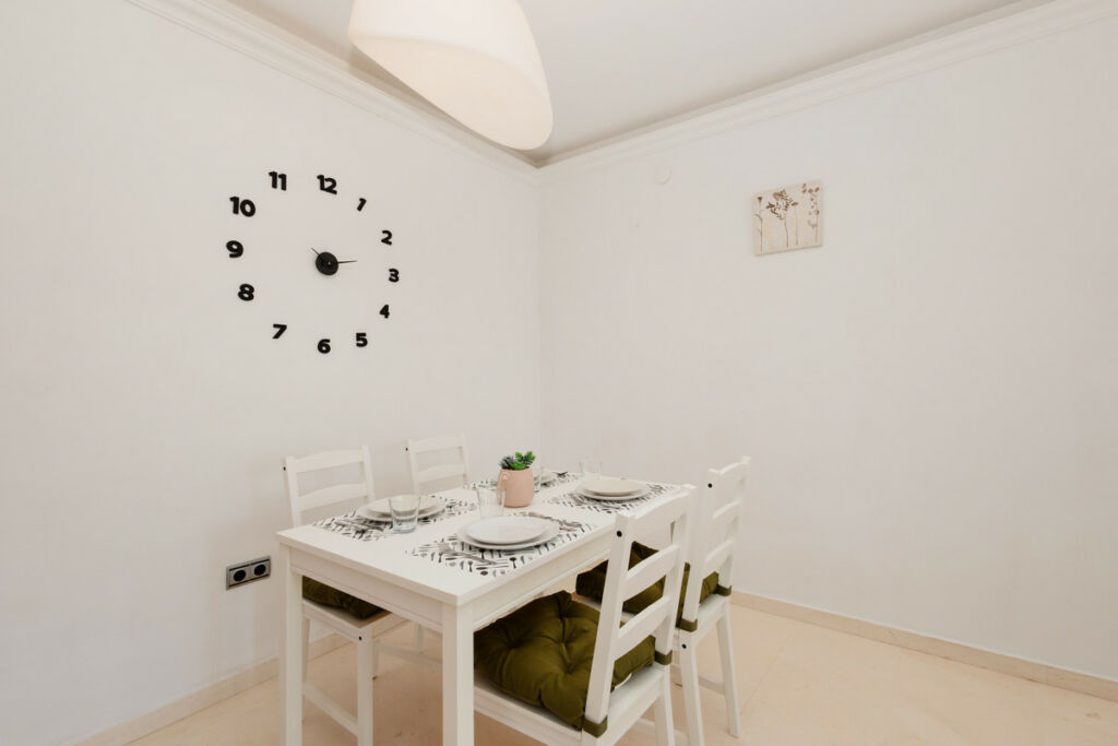 Middle Floor Apartment Sierra Blanca Málaga - image 25