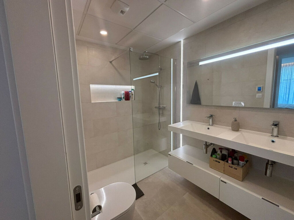 Middle Floor Apartment Fuengirola Málaga - image 23