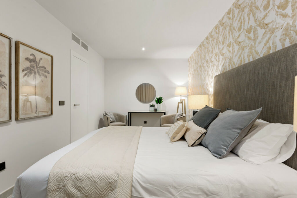 Townhouse Puerto Banús Málaga - image 25