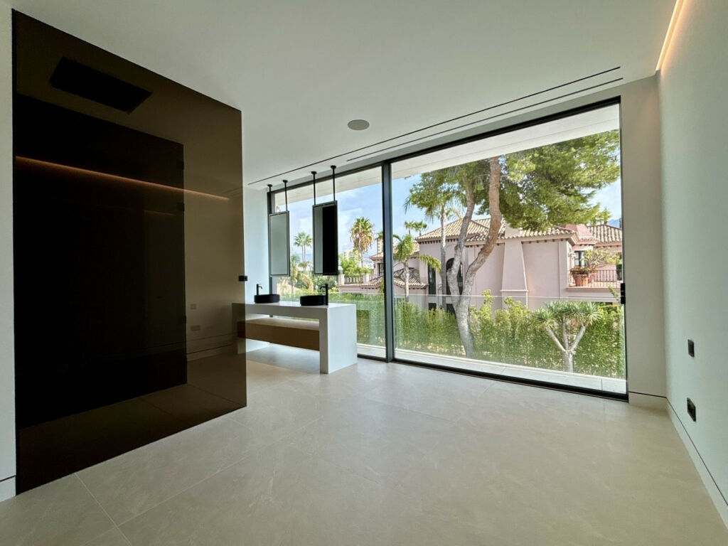 Semi-Detached House Nueva Andalucía Málaga - image 25