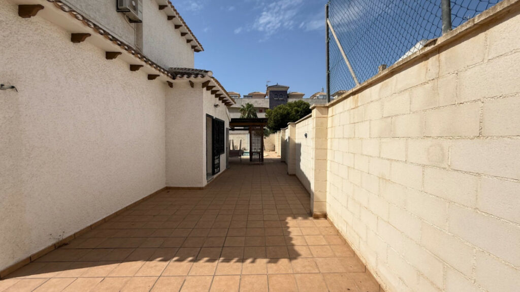 Detached Villa Orihuela Alicante - image 26