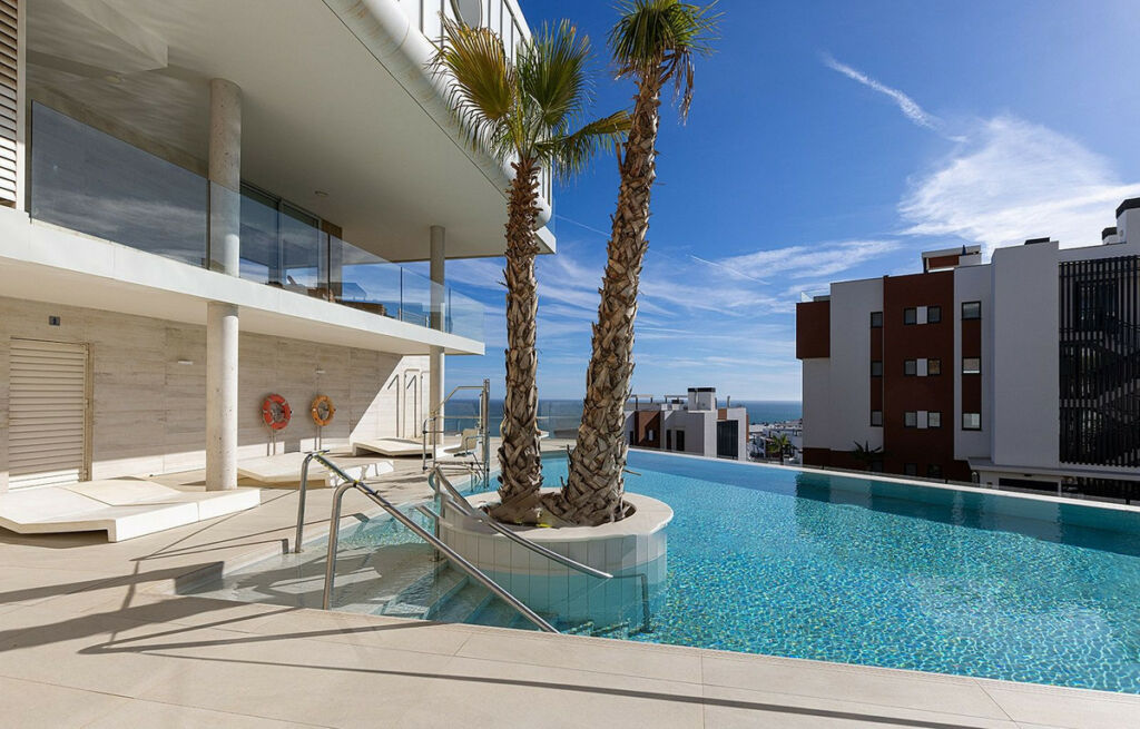 Middle Floor Apartment Fuengirola Málaga - image 26