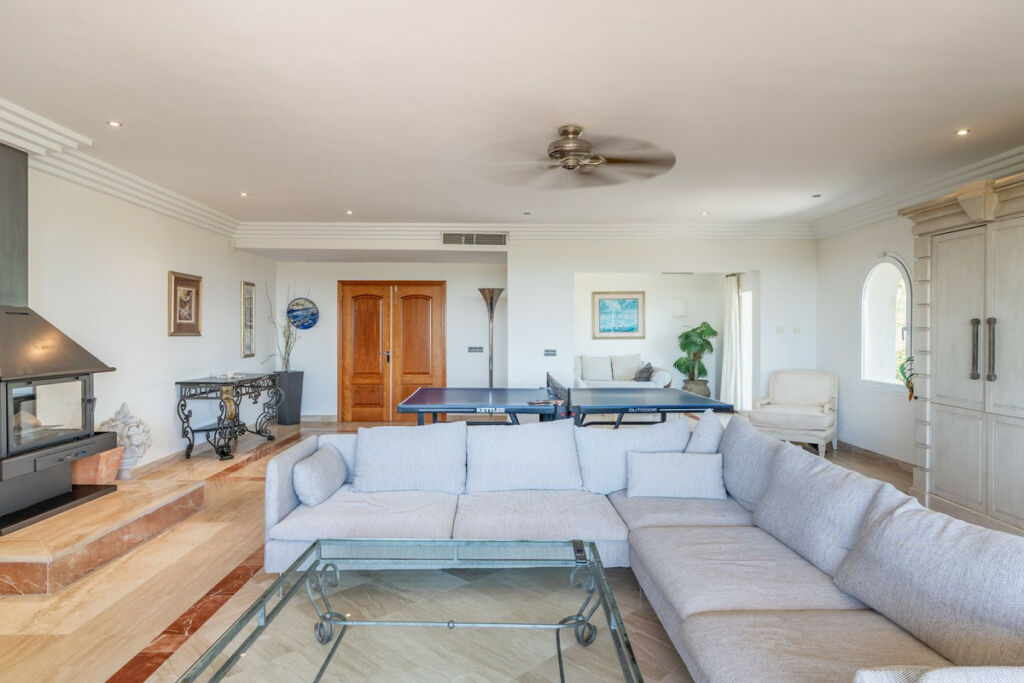 Detached Villa Benahavís Málaga - image 26