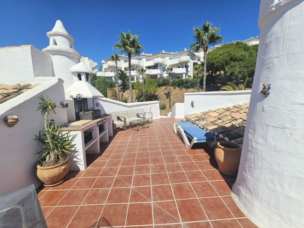 Penthouse Calahonda Málaga - image 26