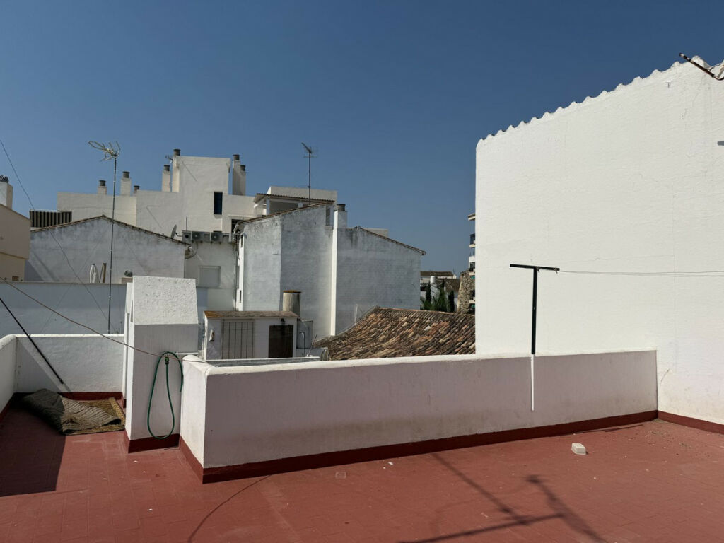 Top Floor Apartment Estepona Málaga - image 26