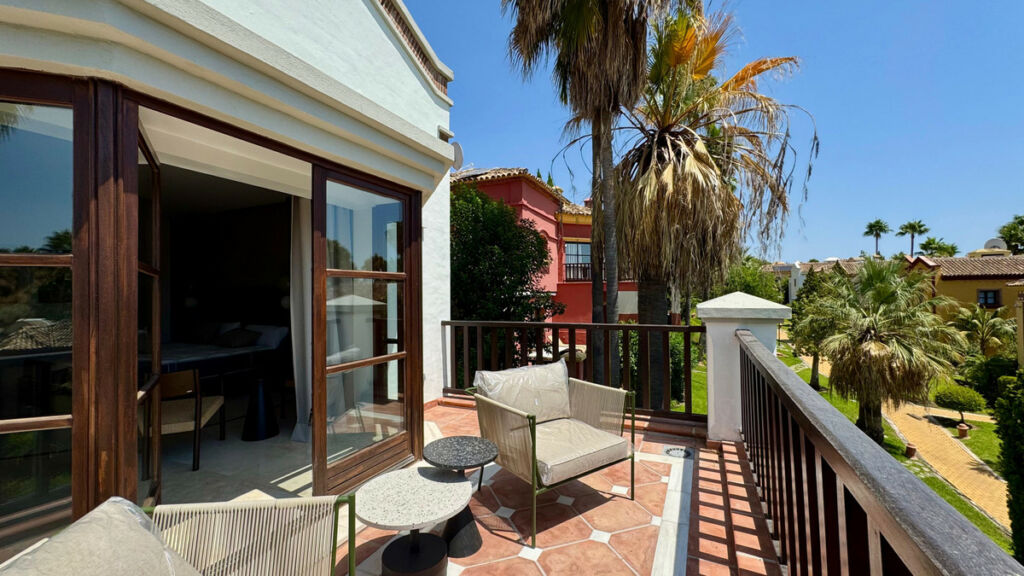 Detached Villa The Golden Mile Málaga - image 26