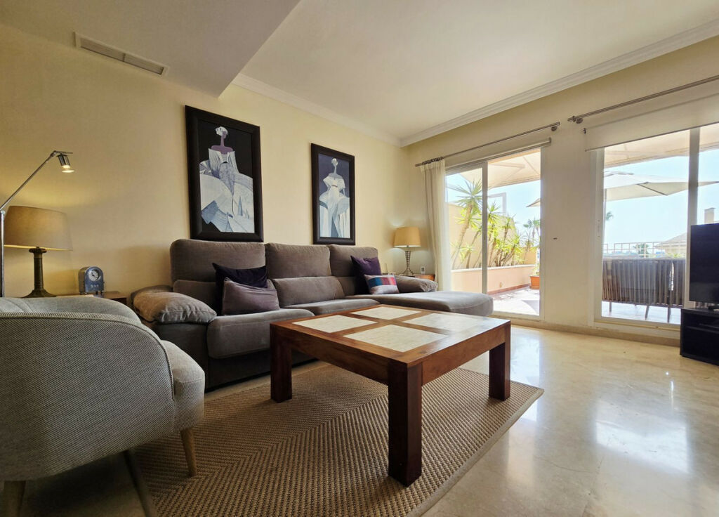 Penthouse Elviria Málaga - image 26