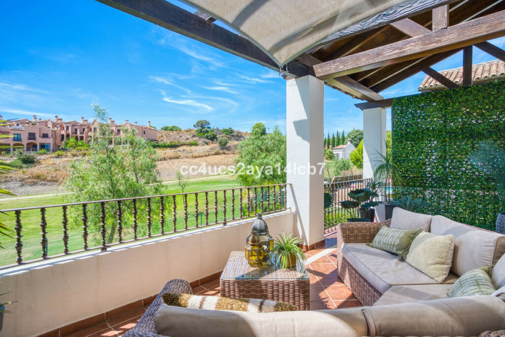 Detached Villa Estepona Málaga - image 26