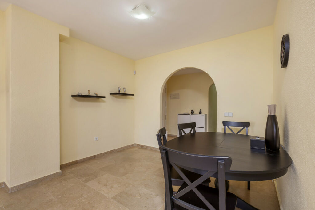 Ground Floor Apartment The Golden Mile Málaga - image 26