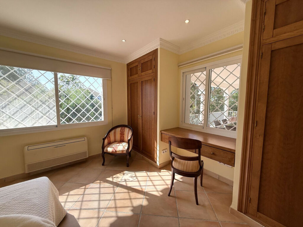 Semi-Detached House San Pedro de Alcántara Málaga - image 26