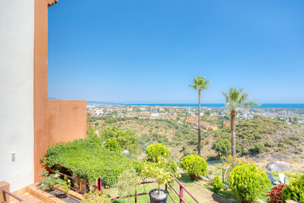 Townhouse Benahavís Málaga - image 26