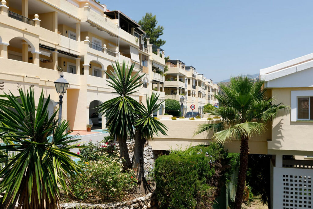 Middle Floor Apartment La Quinta Málaga - image 26