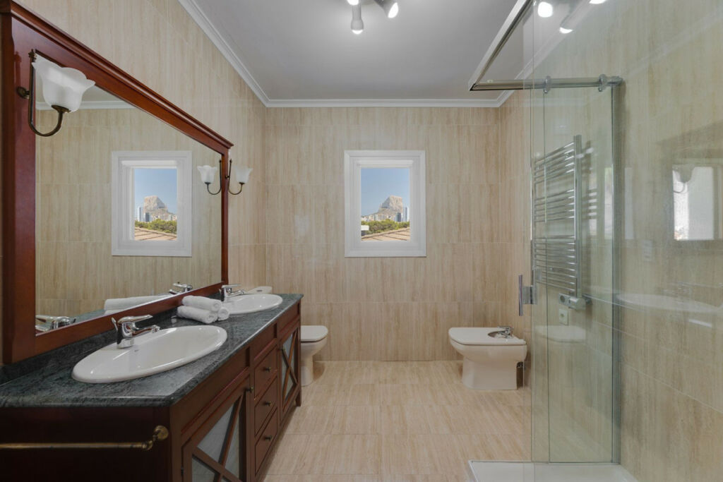 Detached Villa Calpe Alicante - image 27