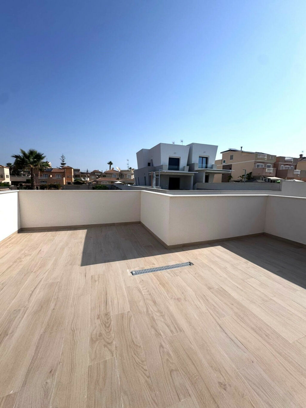 Detached Villa Aguas Nuevas Alicante - image 26