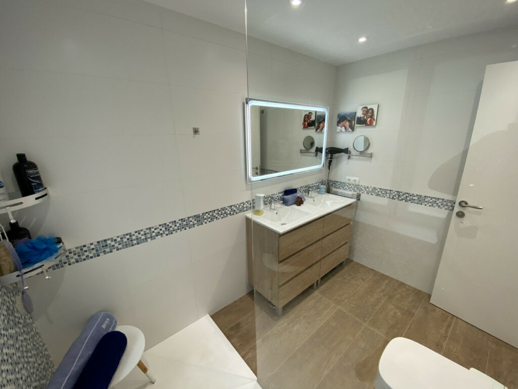 Middle Floor Apartment La Quinta Málaga - image 26