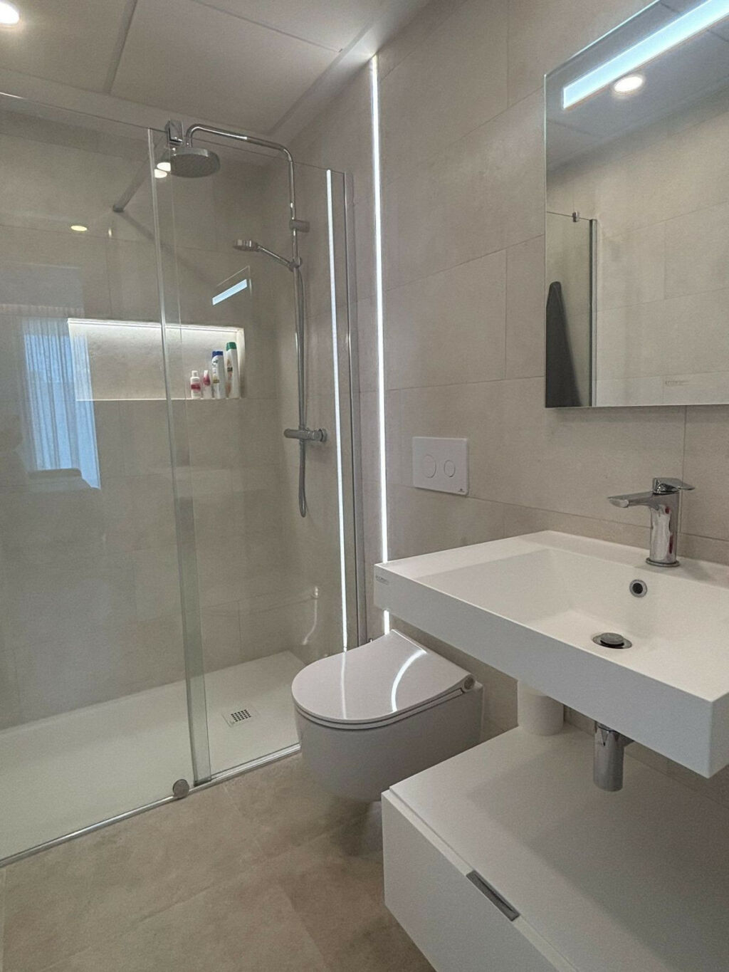 Middle Floor Apartment Fuengirola Málaga - image 24