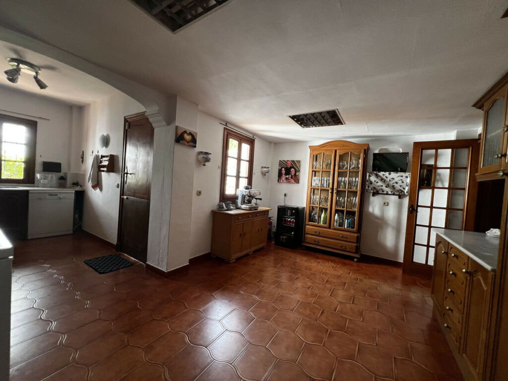 Detached Villa Estepona Málaga - image 26
