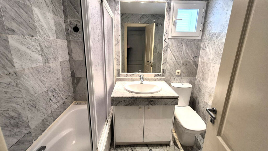 Ground Floor Apartment Bahía de Marbella Málaga - image 18