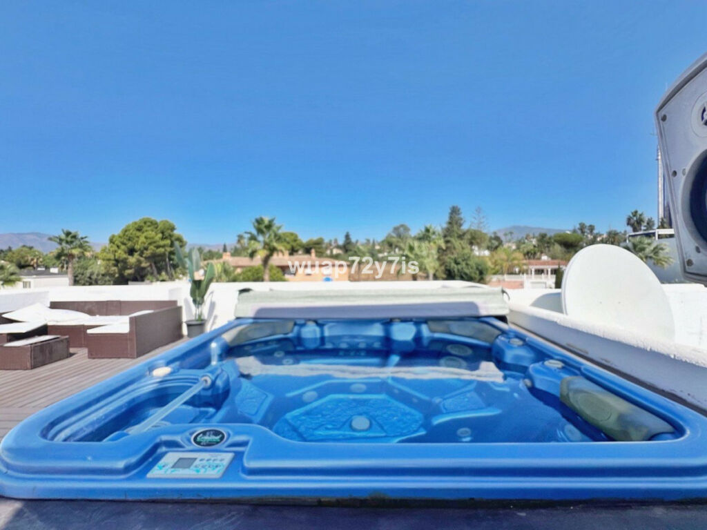 Penthouse El Paraiso Málaga - image 27