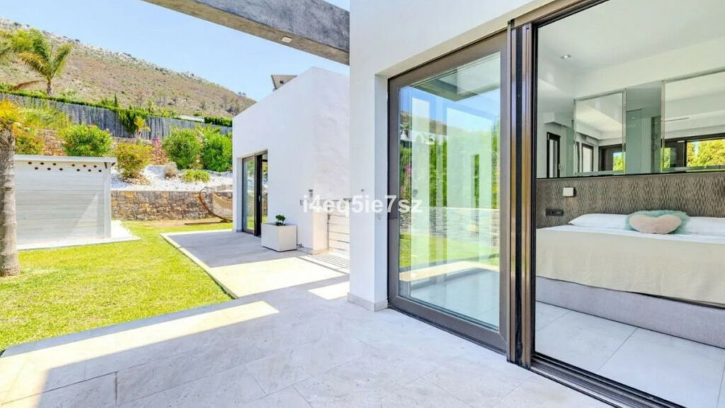 Detached Villa Javea Alicante - image 26
