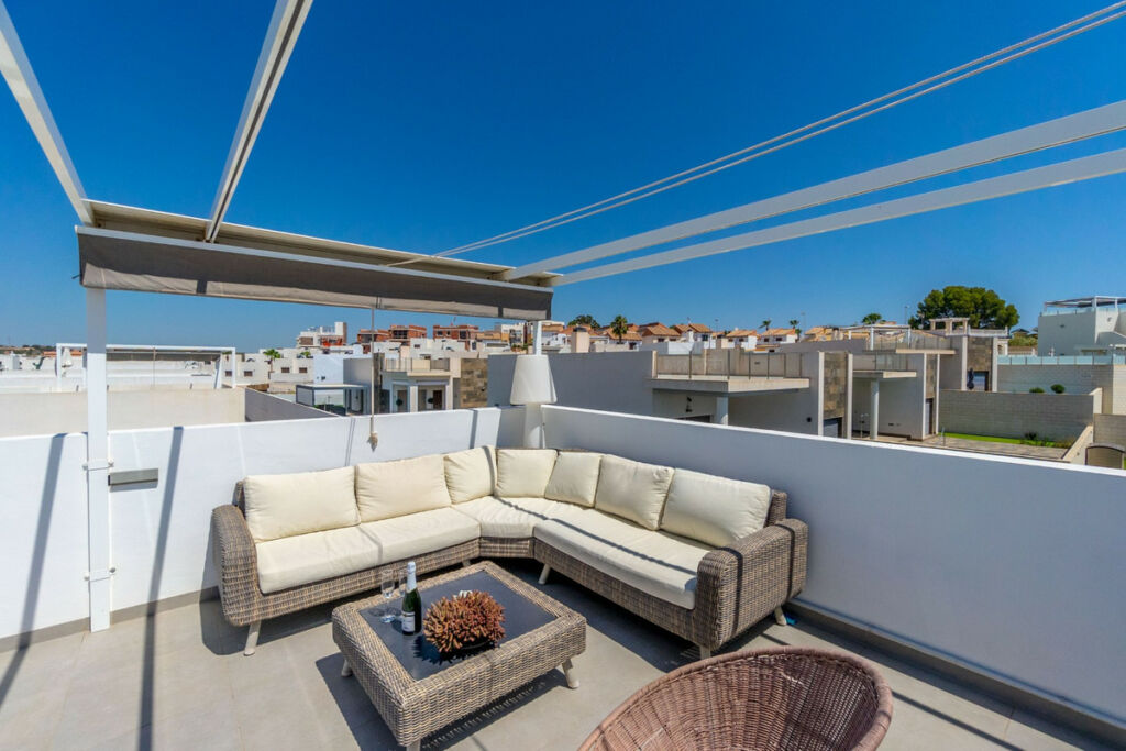 Detached Villa Villamartin Alicante - image 26