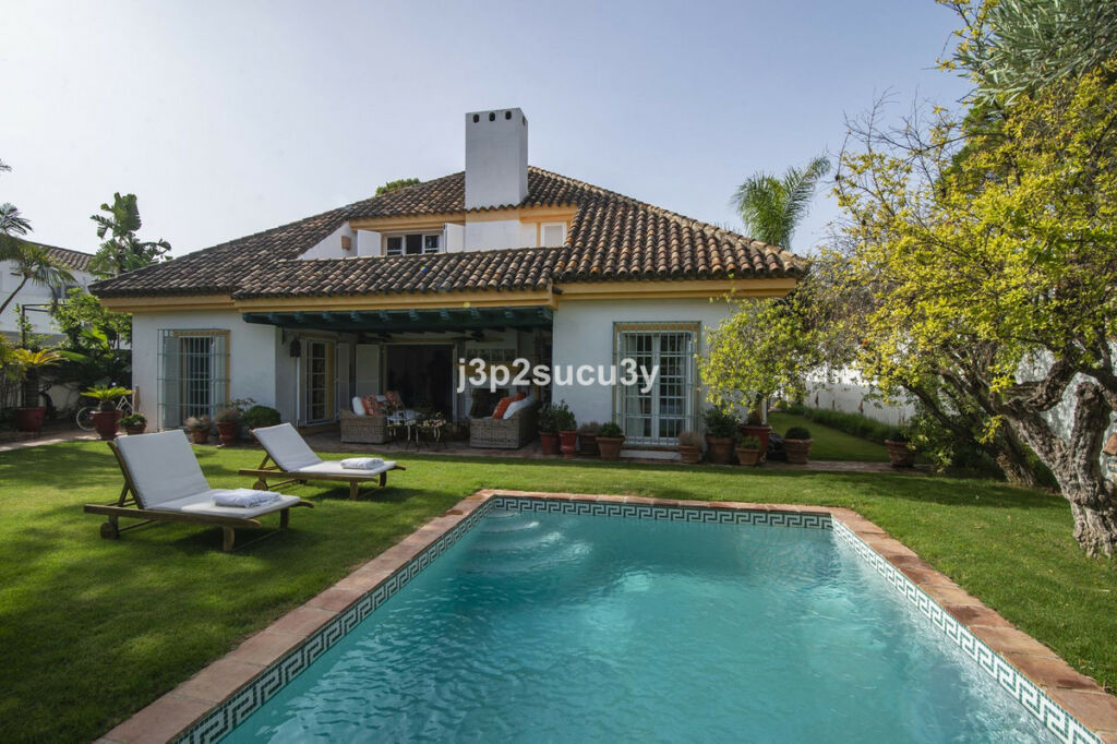 Detached Villa Benamara Málaga - image 26
