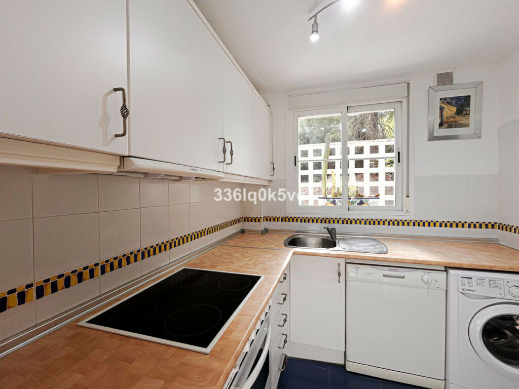 Top Floor Apartment Benahavís Málaga - image 27