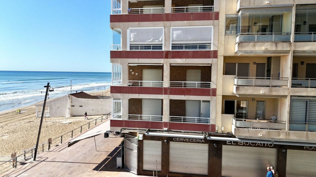 Middle Floor Apartment Guardamar del Segura Alicante - image 27