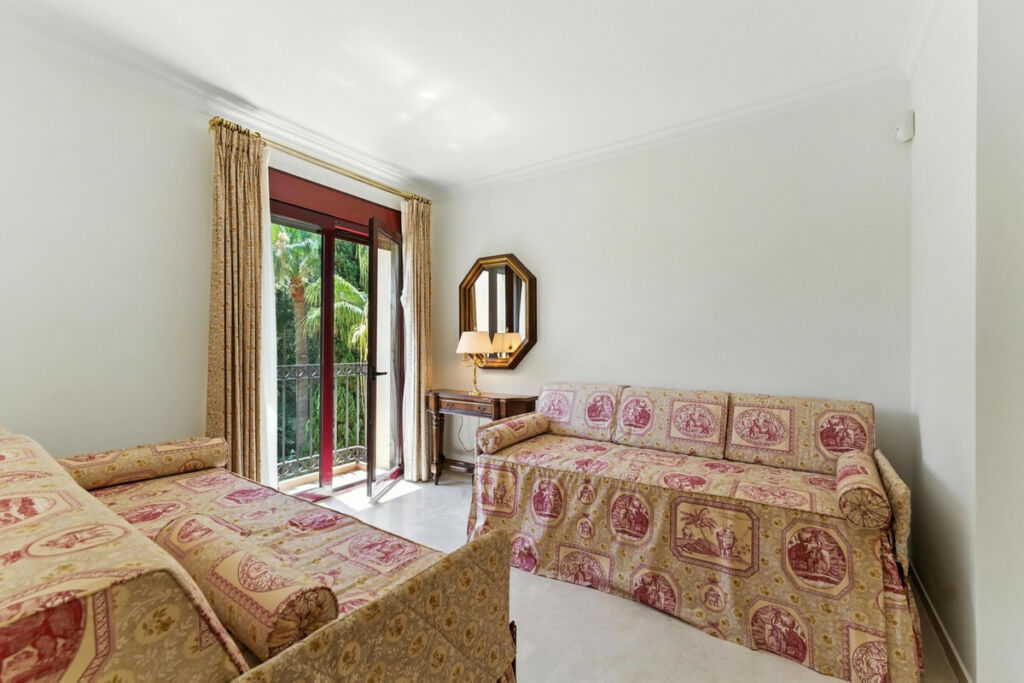 Middle Floor Apartment Costalita Málaga - image 27