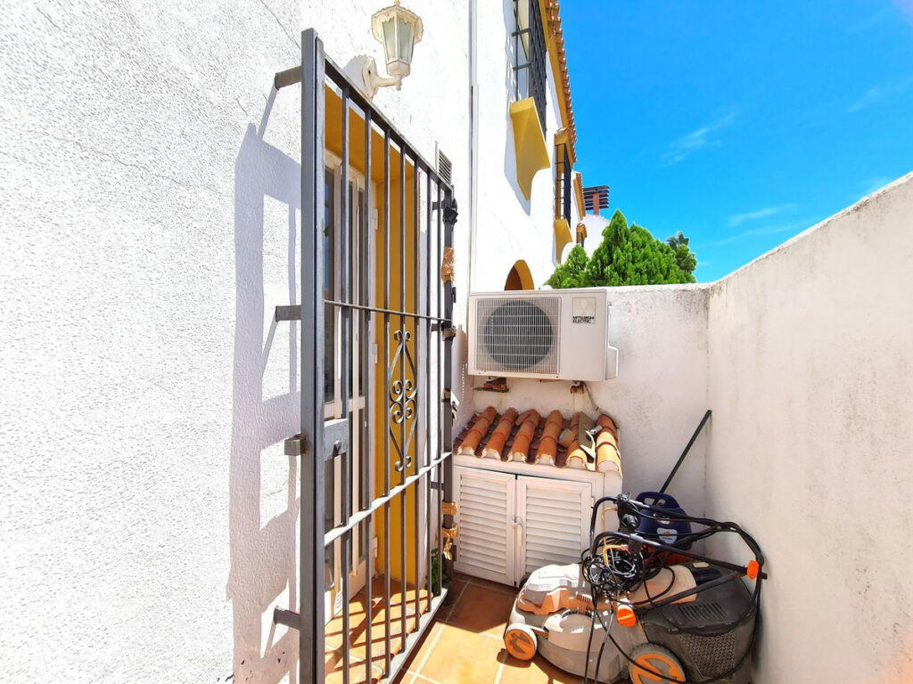 Semi-Detached House Casares Playa Málaga - image 27