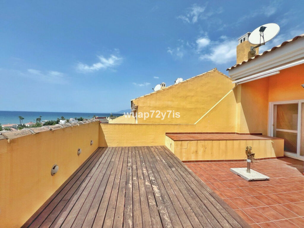 Semi-Detached House Costabella Málaga - image 27