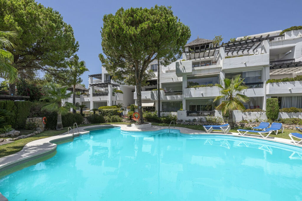 Top Floor Apartment Río Real Málaga - image 27