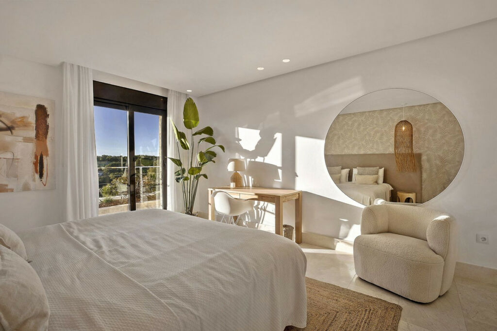 Detached Villa Sotogrande Cádiz - image 27