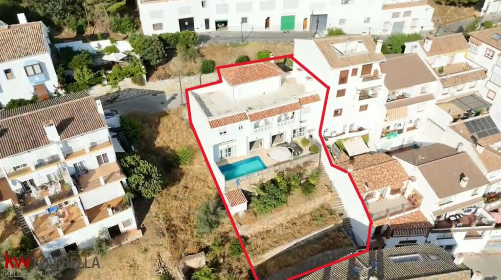 Detached Villa Ojén Málaga - image 27
