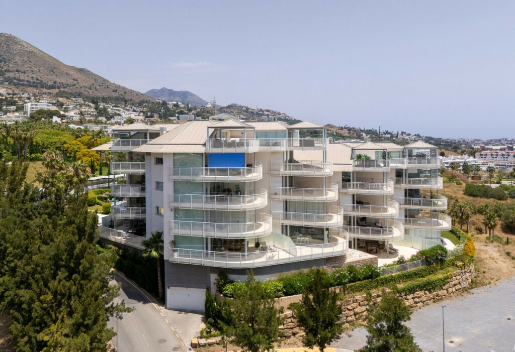 Middle Floor Apartment Fuengirola Málaga - image 27