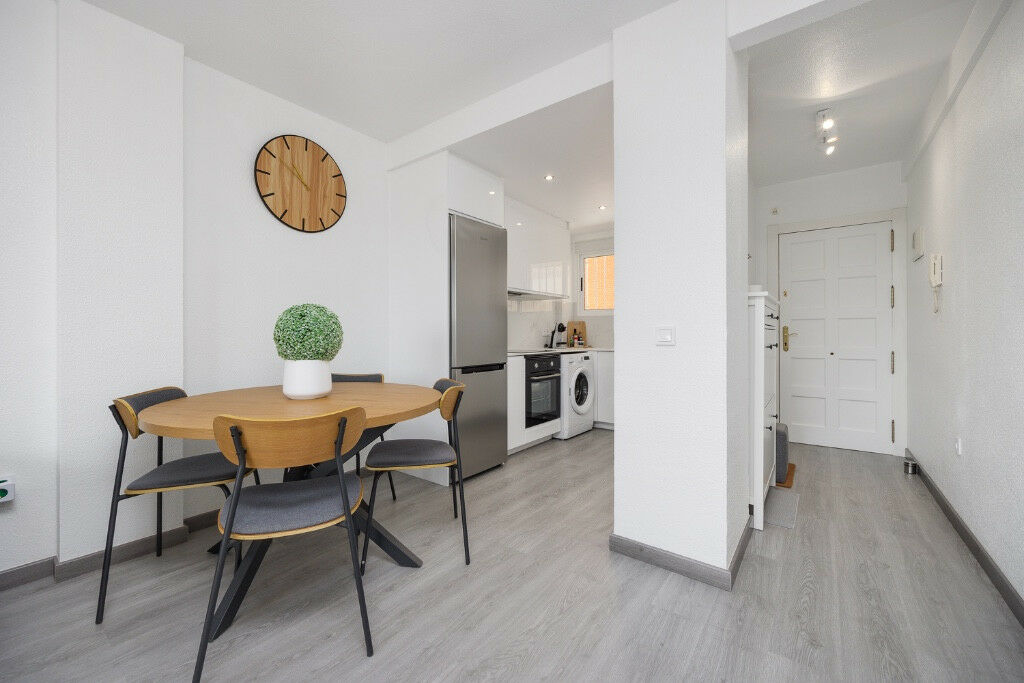 Middle Floor Apartment Punta Prima Alicante - image 27