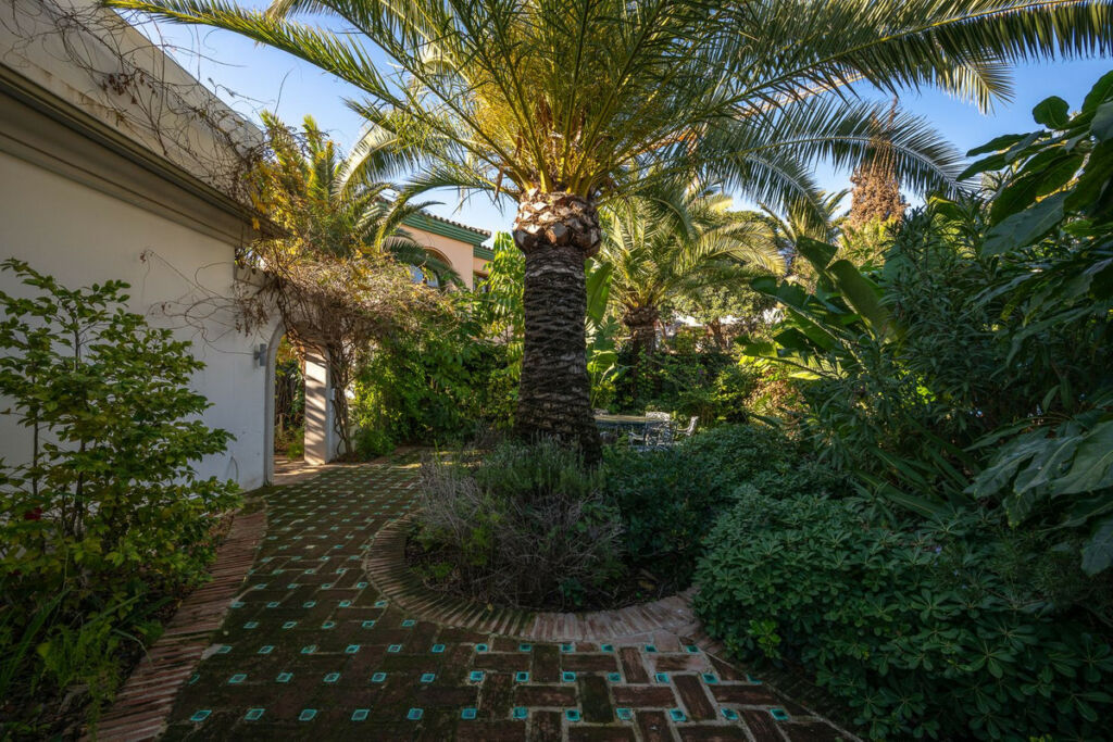 Detached Villa Marbesa Málaga - image 27