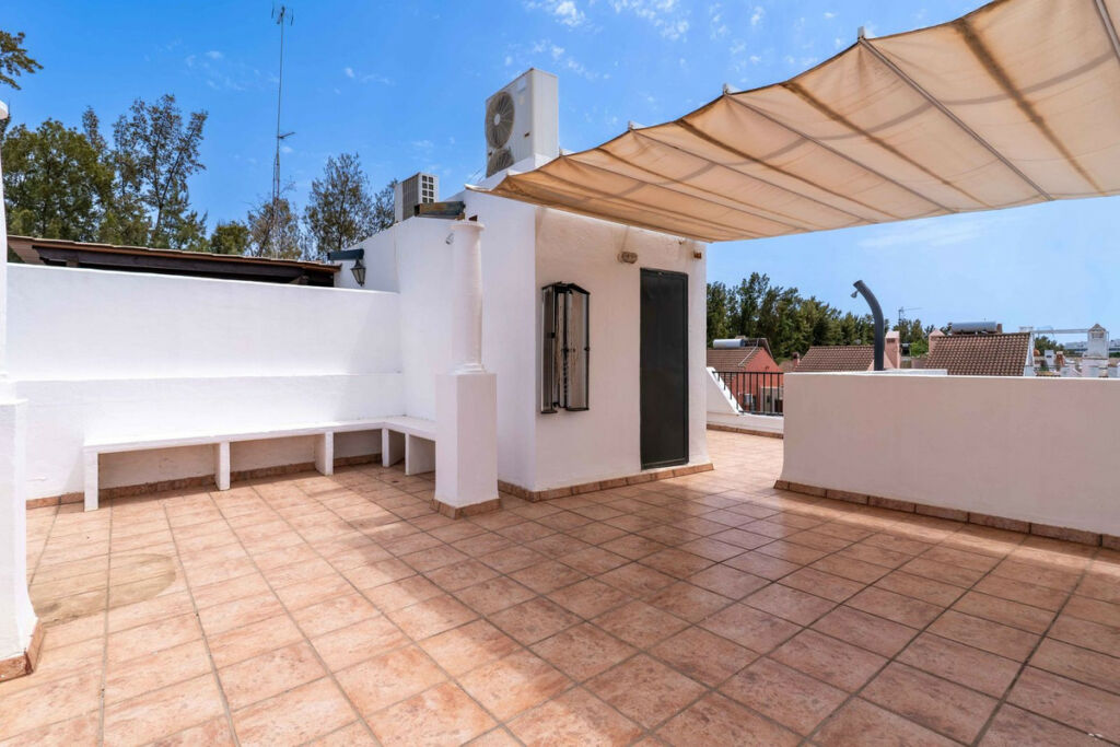 Townhouse Nueva Andalucía Málaga - image 27