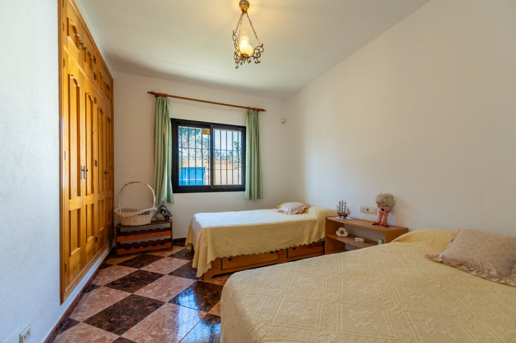 Detached Villa Las Chapas Málaga - image 27
