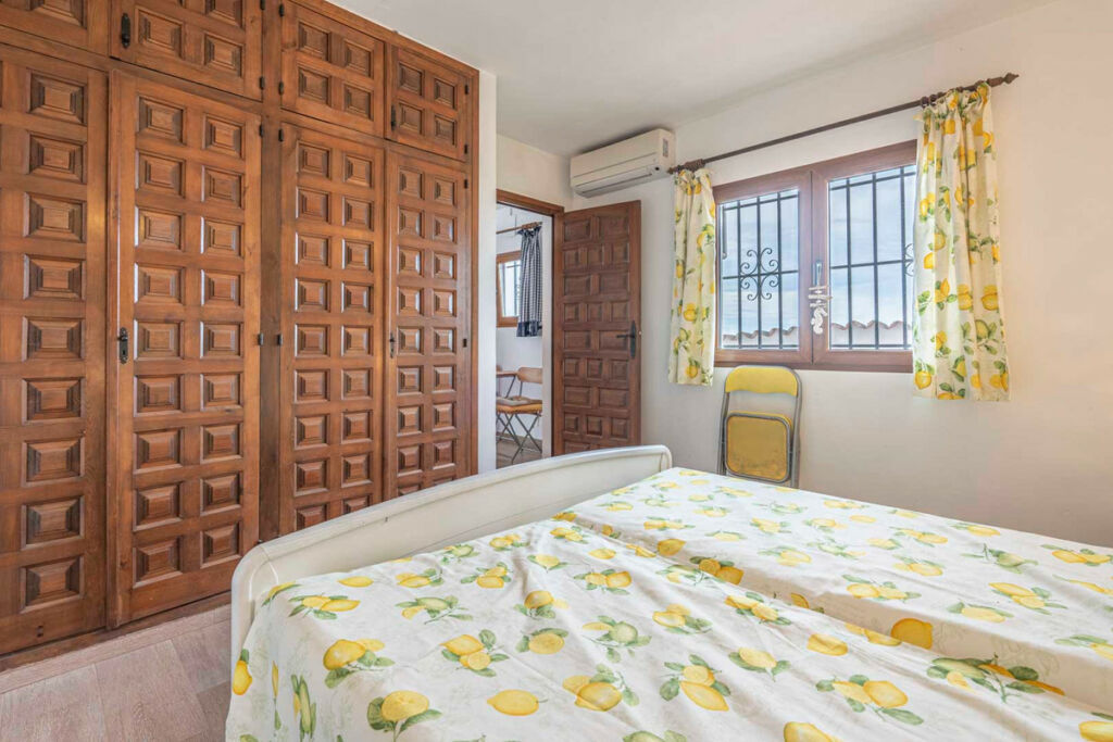 Detached Villa Pego Alicante - image 27