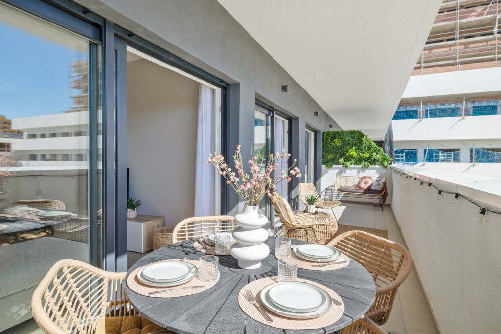 Middle Floor Apartment Estepona Málaga - image 27