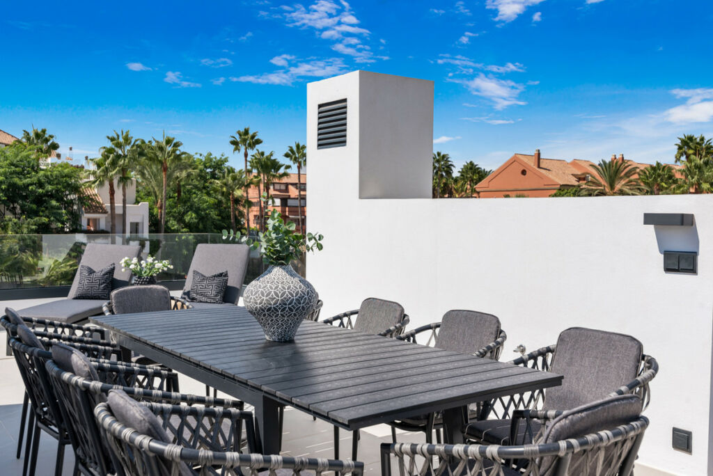 Townhouse Puerto Banús Málaga - image 27