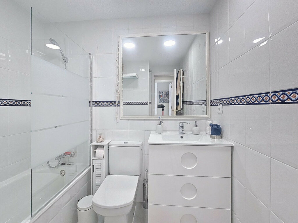 Penthouse Casares Málaga - image 27