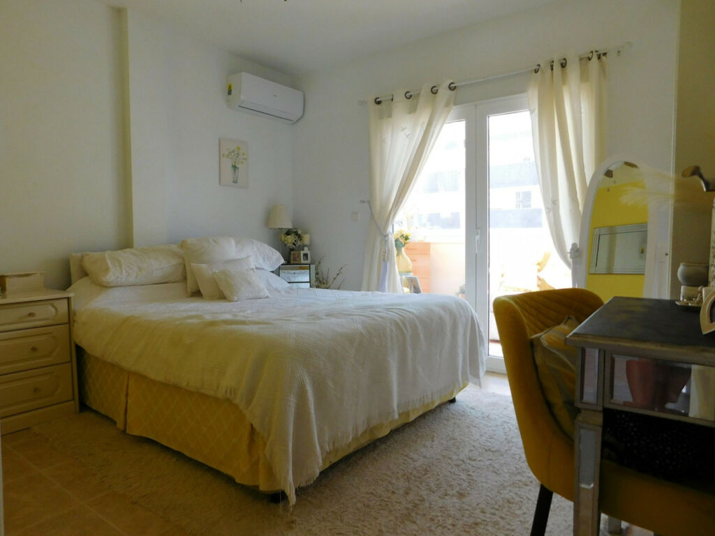 Detached Villa Villamartin Alicante - image 27