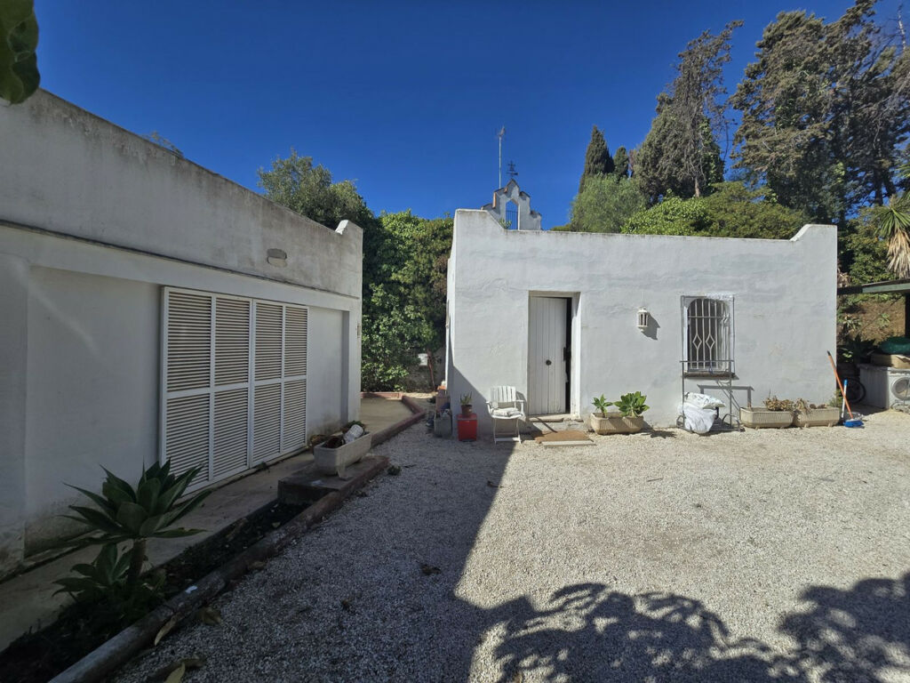Detached Villa Marbella Málaga - image 27